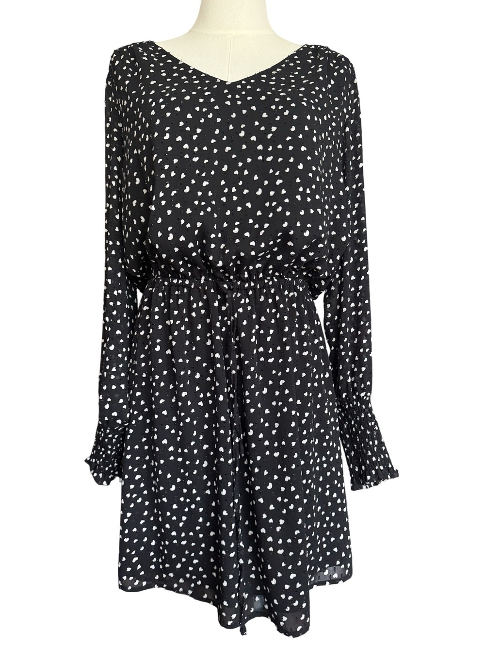 Eliane Rose Heart Print Dress M Black White Long Sleeve Smocked Cuffs